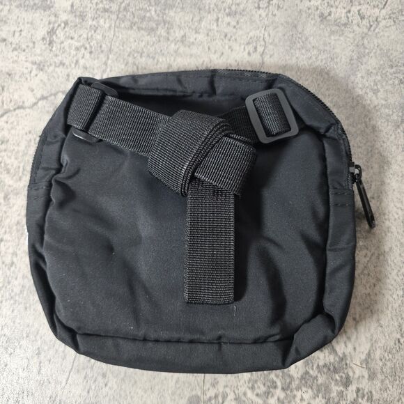 Champion Pouch Fanny Pack Crossbody Waist Bag Black Zippers No Clip New Y2K - Picture 2 of 6